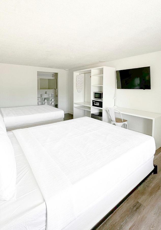 Golden Isles Inn & Suites Brunswick Exteriér fotografie