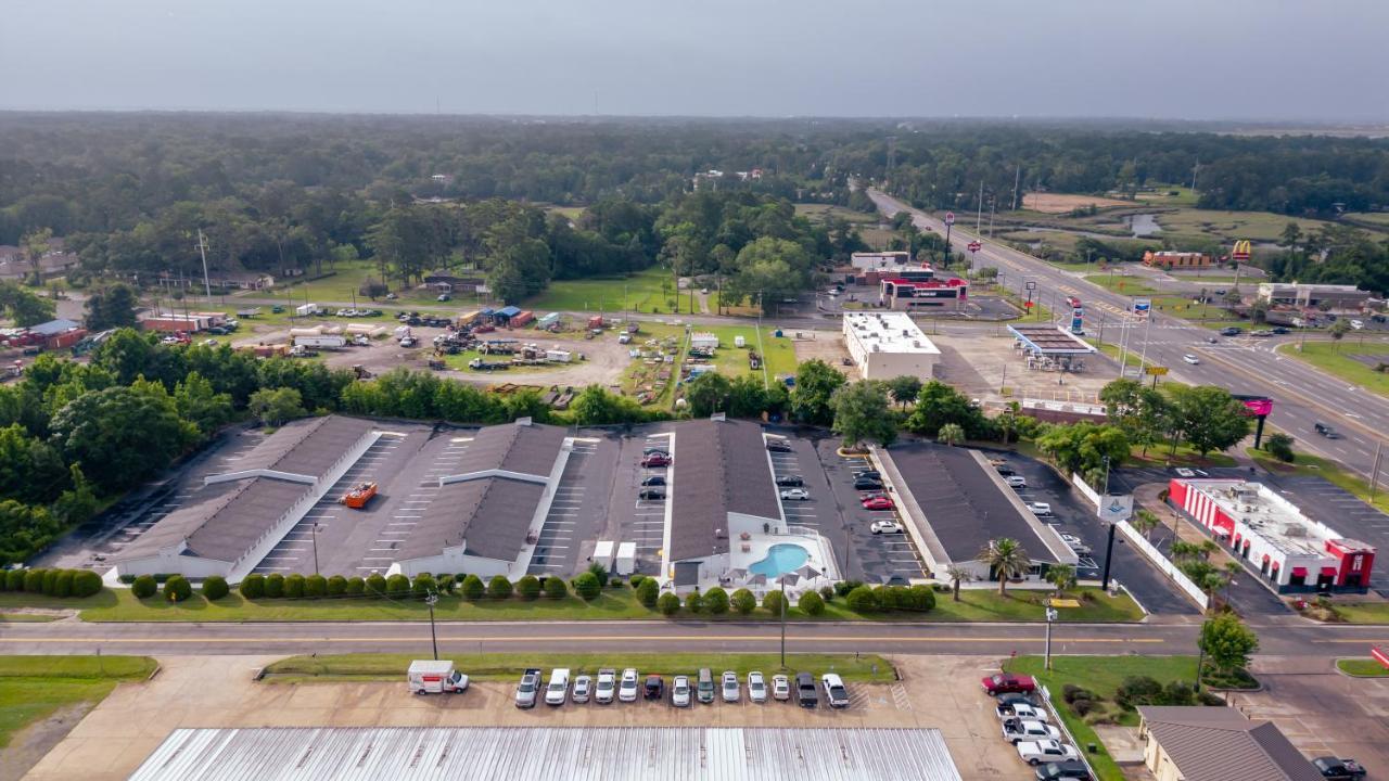 Golden Isles Inn & Suites Brunswick Exteriér fotografie