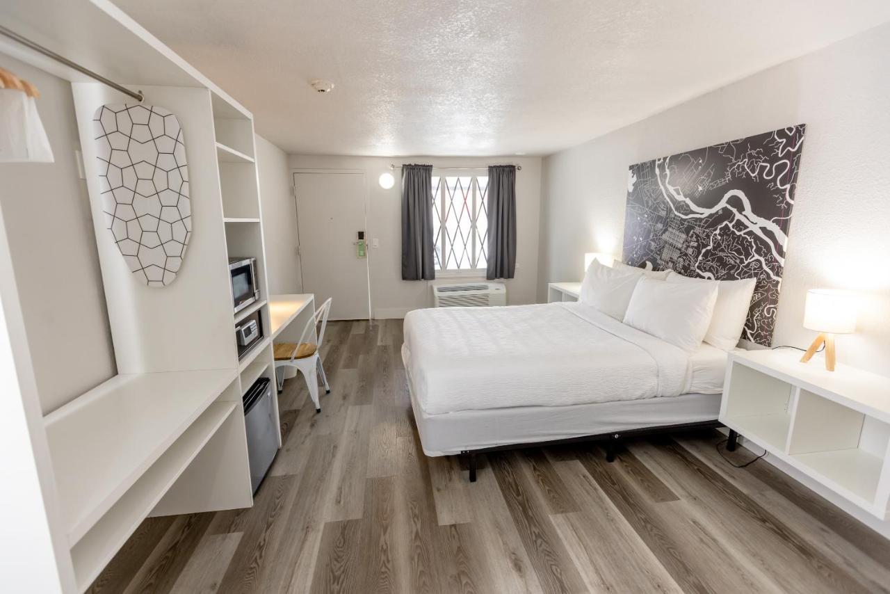 Golden Isles Inn & Suites Brunswick Exteriér fotografie